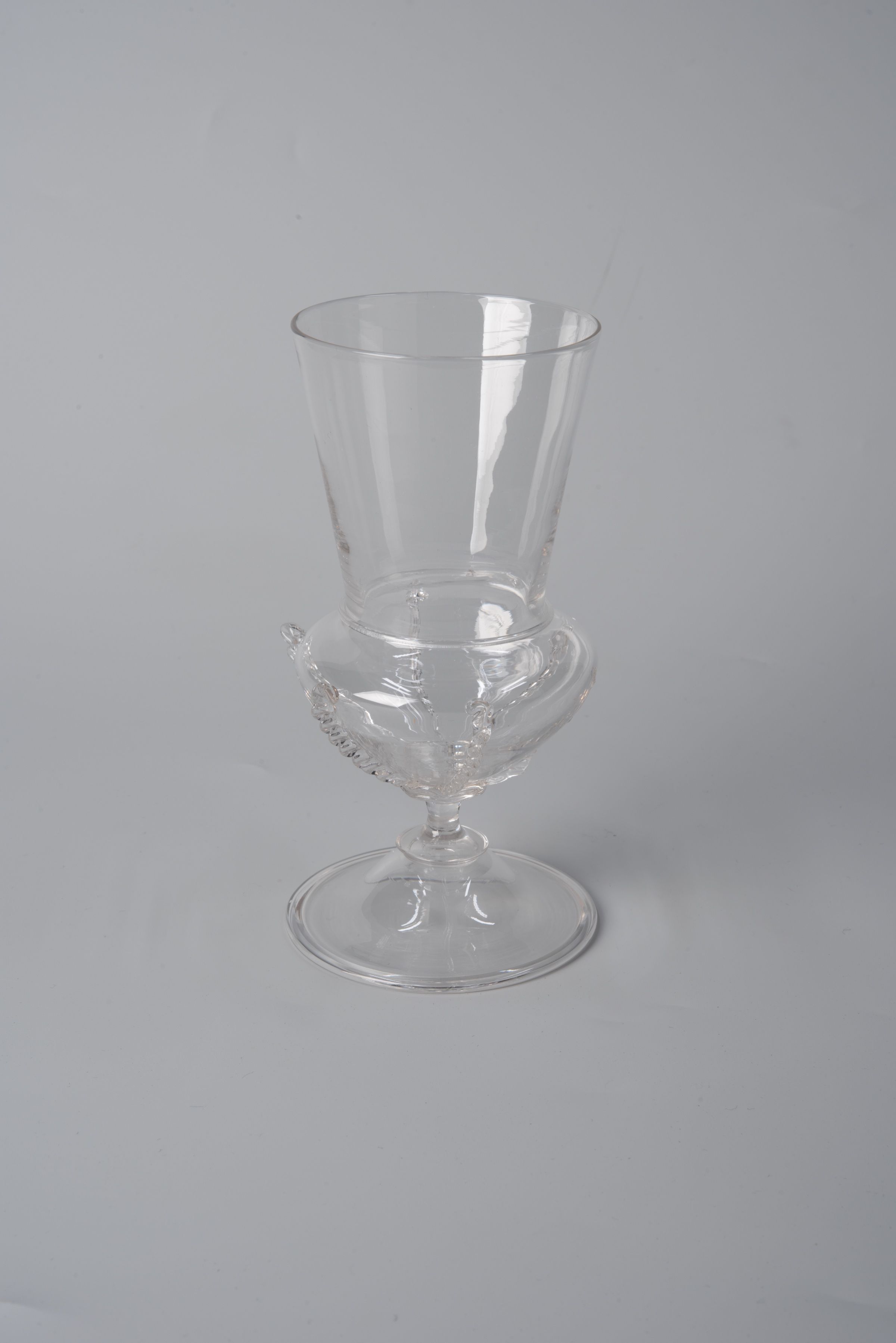 Wijnglas voor behandeling